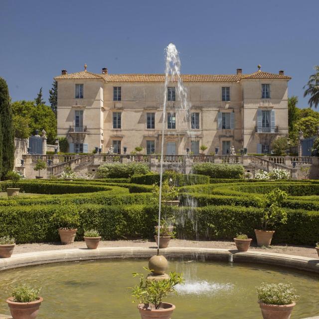 Vue Generale Château De Flaugergues