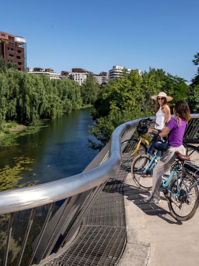 Port Marianne vélo montpellier vert