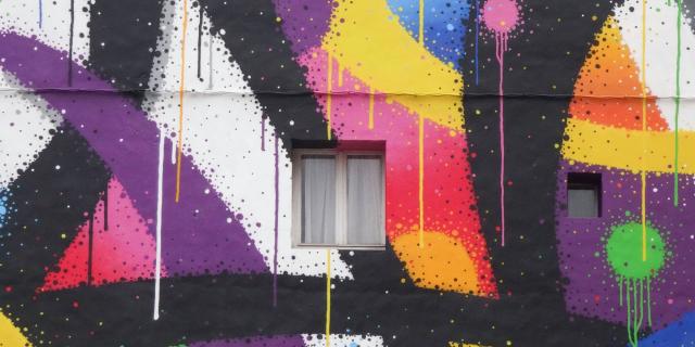 Fresque Mist Vertical Street Art