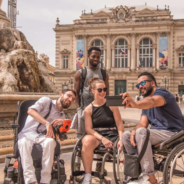 Tourisme Handicap fauteuil Montpellier accessible Sharks